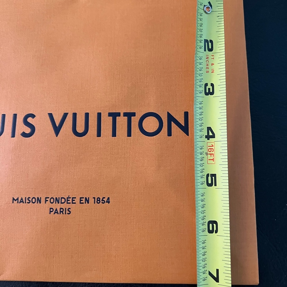 Louis Vuitton Bags and Small Boxes Authentic - Picture 5 of 11